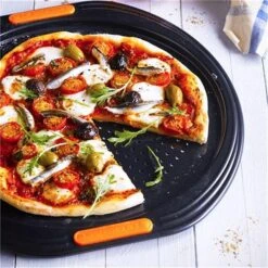 Base Para Pizza Le Creuset -Le Creuset Ventas Bandeja antiadherente para pizza Le Creuset 38f1a9f8 0093 4827 97c6 9884fae7a7d1