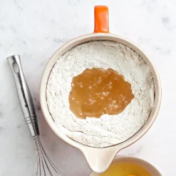 Bol Cerámico Con Asa Y Pico Vertedor De Le Creuset -Le Creuset Ventas Bol ceramico con asa y pico vertedor de Le Creuset 26