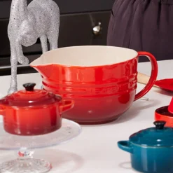 Bol Cerámico Con Asa Y Pico Vertedor De Le Creuset -Le Creuset Ventas Bol ceramico con asa y pico vertedor de Le Creuset 3