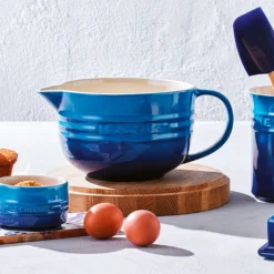 Bol Cerámico Con Asa Y Pico Vertedor De Le Creuset -Le Creuset Ventas Bol ceramico con asa y pico vertedor de Le Creuset 47