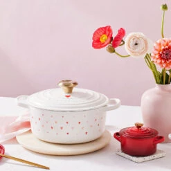 Cocotte Redonda Con Corazones Le Creuset -Le Creuset Ventas Cocotte redonda con corazones Le Creuset 7