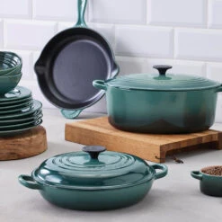 Cocotte Redonda Baja Signature Le Creuset -Le Creuset Ventas CocotteredondabajatiporustideraEvolutionLeCreuset 1