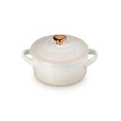 Mini Cocotte Pomo Dorado Le Creuset -Le Creuset Ventas Mini cocotte pomo dorado Le Creuset merengue