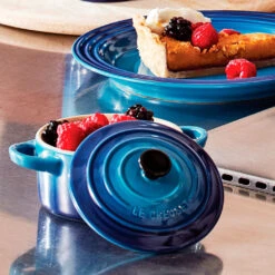 Set De 4 Mini Cocottes Cerámicas Le Creuset 29 Set De 4 Mini Cocottes Cerámicas Le Creuset -Le Creuset Ventas Mini cocottes ceramicas Le Creuset azure 5 27a2fc14 9691 419e 9c6b feaa26a870f2