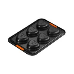 Molde 6 Bizcochos Corazón Con Mensaje Le Creuset -Le Creuset Ventas Molde 6 bizcochos corazon con mensaje Le Creuset 6