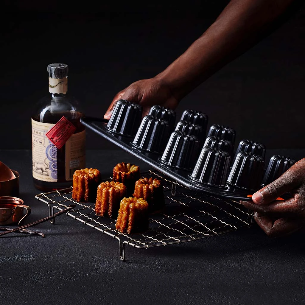 Molde Antiadherente Para Canelés De Le Creuset 1 Molde Antiadherente Para Canelés De Le Creuset