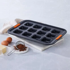 Molde Para Magdalenas Cuadradas, Sobaos, Brownies Y Tartaletas Le Creuset 22 Molde Para Magdalenas Cuadradas, Sobaos, Brownies Y Tartaletas Le Creuset -Le Creuset Ventas Molde para sobaos brownies bizcochitos y tartaletas Le Creuset 6