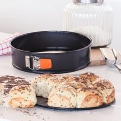 Molde Redondo Antiadherente Desmontable Le Creuset (20 A 26cm) -Le Creuset Ventas Molde antiadherente desmontable para pasteles Le Creuset 5bf1fea9 06af 4ec3 8838 9f0a338ba601