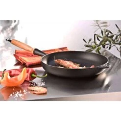 Sartén De Hierro Con Mango De Madera Le Creuset 30 Sartén De Hierro Con Mango De Madera Le Creuset -Le Creuset Ventas Sarten de hierro con mango de madera Le Creuset 1