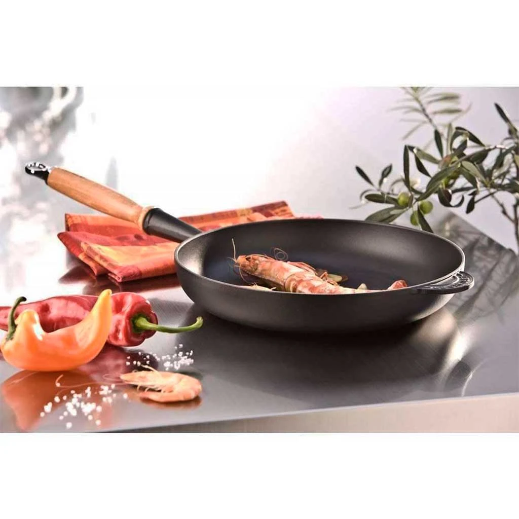 Sartén De Hierro Con Mango De Madera Le Creuset 11 Sartén De Hierro Con Mango De Madera Le Creuset - Imagen 11