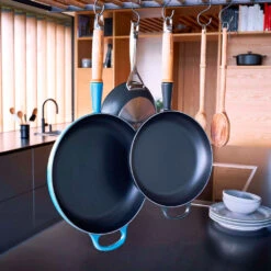 Sartén De Hierro Con Mango De Madera Le Creuset 33 Sartén De Hierro Con Mango De Madera Le Creuset -Le Creuset Ventas Sarten de hierro con mango de madera Le Creuset 27