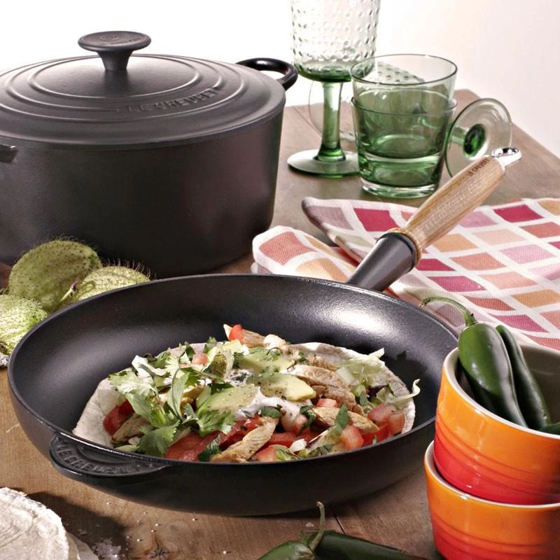 Sartén De Hierro Con Mango De Madera Le Creuset 10 Sartén De Hierro Con Mango De Madera Le Creuset - Imagen 10