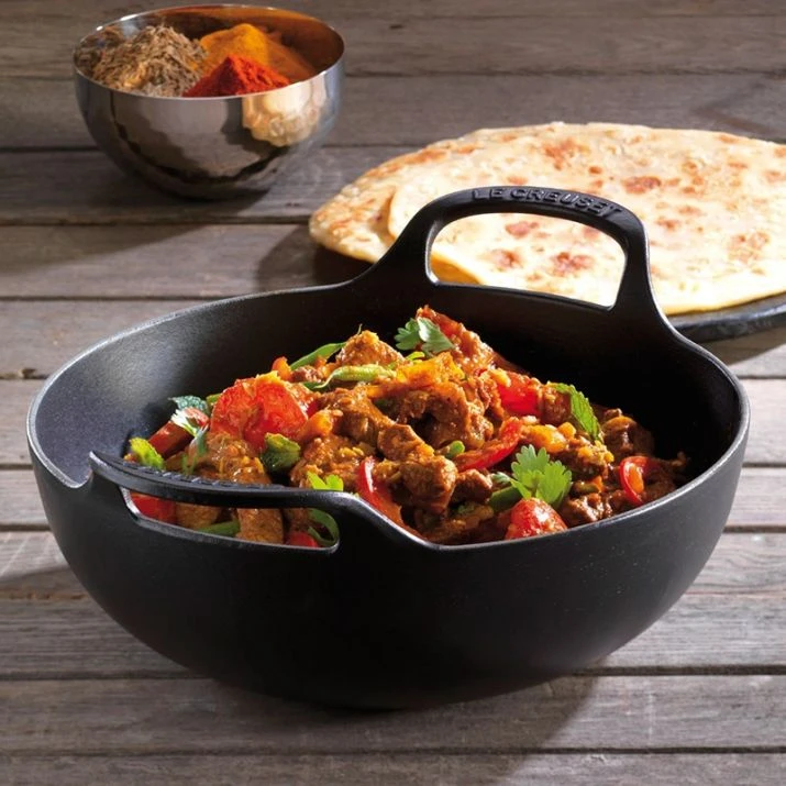 Sartén Honda Balti Dish Volcánico 24 Cm - Hierro Fundido - Le Creuset 4 Sartén Honda Balti Dish Volcánico 24 Cm - Hierro Fundido - Le Creuset - Imagen 4