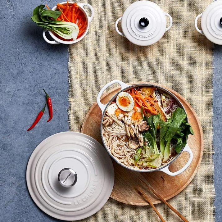 Cocotte Evolution Redonda 20 Cm Bamboo - Hierro Fundido - Le Creuset 8 Cocotte Evolution Redonda 20 Cm Bamboo - Hierro Fundido - Le Creuset - Imagen 8