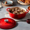 Cocotte Redonda Baja Signature Le Creuset