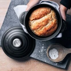 Cocotte Redonda Every 18 Cm Cereza - Hierro Fundido - Le Creuset 13 Cocotte Redonda Every 18 Cm Cereza - Hierro Fundido - Le Creuset -Le Creuset Ventas cocotte redonda every negro hierro fundido le creuset 1