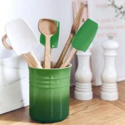Bote Para Espátulas Bamboo 12 Cm - Cerámica De Gres - Le Creuset -Le Creuset Ventas espatula craft cuchara con mango de madera 28 cm bamboo silicona le creuset 1 2