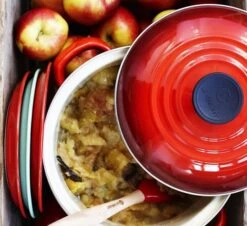 Olla Tradicional De Cocido XXL Le Creuset -Le Creuset Ventas le creuset gryte emaljert stc3a5l 152c2l cerise 1