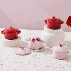 Mini Cocotte Pomo Dorado Le Creuset -Le Creuset Ventas mini cocotte corazon le creuset 6
