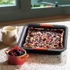 Molde Antiadherente Cuadrado 23 Cm - Acero Al Carbono - Le Creuset -Le Creuset Ventas molde antiadherente cuadrado acero al carbono le creuset.jpg1