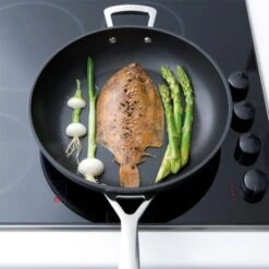 Sartén Antiadherente TNS PRO Alta Con Asa 30 Cm - Aluminio Forjado - Le Creuset -Le Creuset Ventas sart n alta con asa antiadherente 30 cm aluminio forjado le creuset3