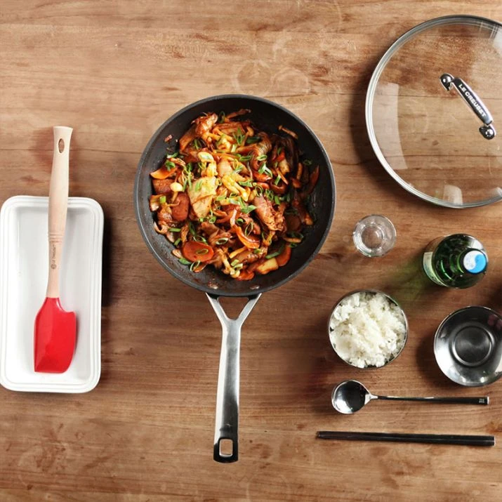 Sartén Antiadherente TNS PRO Baja 20 Cm - Aluminio Forjado - Le Creuset 7 Sartén Antiadherente TNS PRO Baja 20 Cm - Aluminio Forjado - Le Creuset - Imagen 7