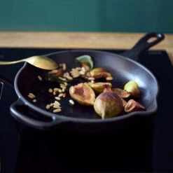 Sartén Skillet Le Creuset -Le Creuset Ventas skillet le creuset navidad 4 8380cbd7 f255 4e62 9011 17d85829b951