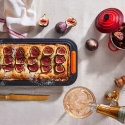 Molde Rectangular Antiadherente Con Base Extraible Le Creuset 16 Molde Rectangular Antiadherente Con Base Extraible Le Creuset -Le Creuset Ventas tarta de higos le cresuet